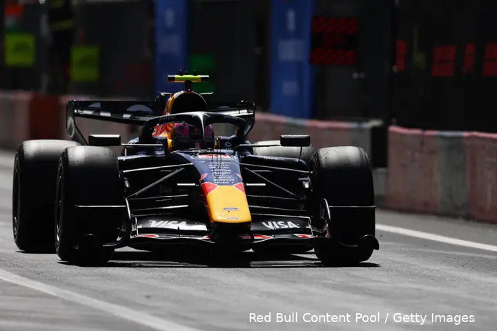 liam-lawson-red-bull-racing-pitstraat-pitstop-italië-monza-2026-12
