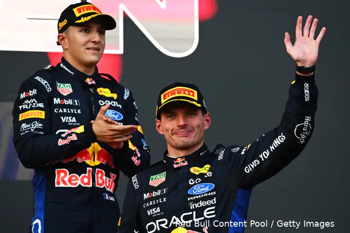 max-verstappen-isack-hadjar-2026-podium-baku-bakoe-azerbeidzjan