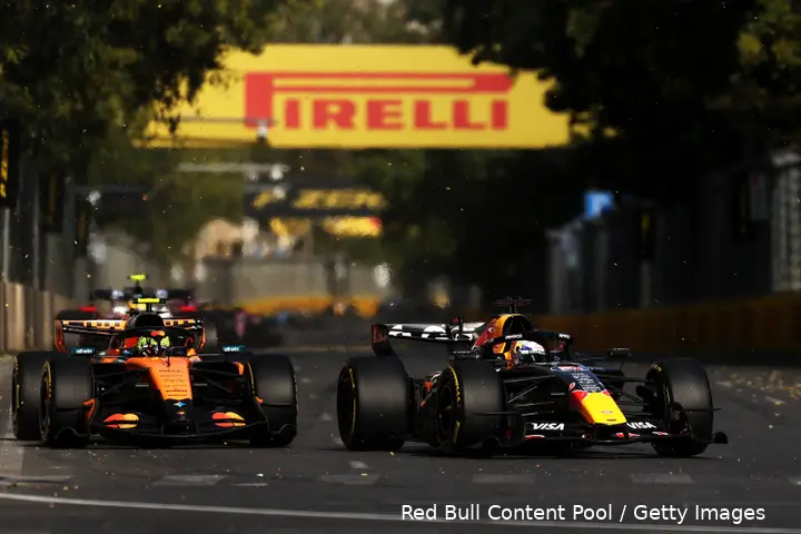 max-verstappen-lando-norris-RB22-saturday-baku-bakoe-azerbeidzjan