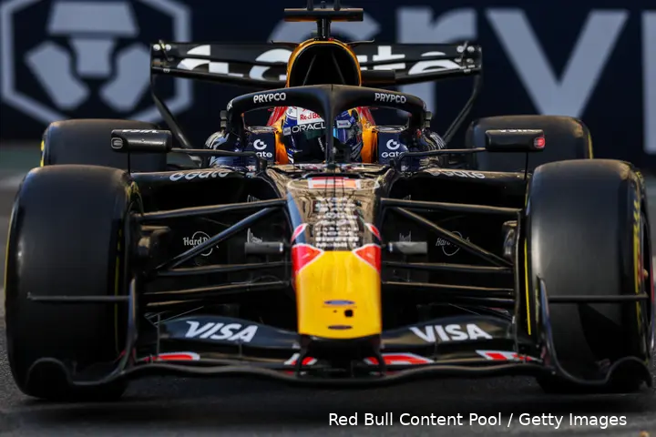 max-verstappen-RB22-2026-baku-bakoe-azerbeidzjan-2