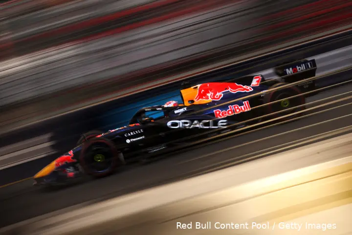 max-verstappen-RB22-red-bull-baku-bakoe-azerbeidzjan-2