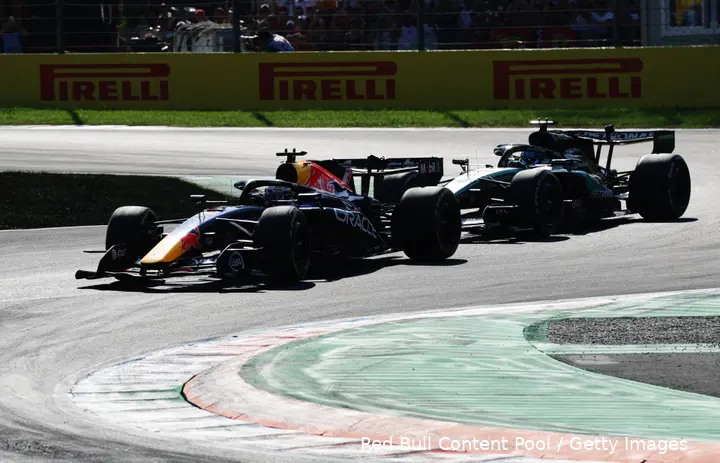 max-verstappen-red-bull-racing-monza-italië-2026-rb22-1-george-russell-mercedes-