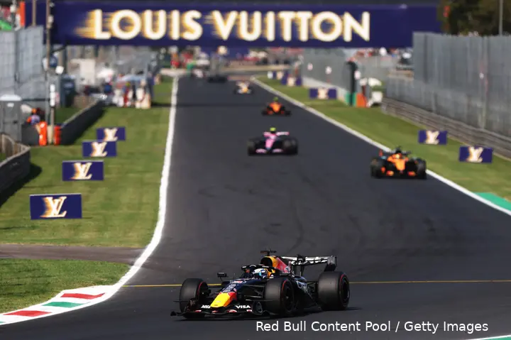 max-verstappen-red-bull-racing-monza-italië-2026-rb22-14-oscar-piastri