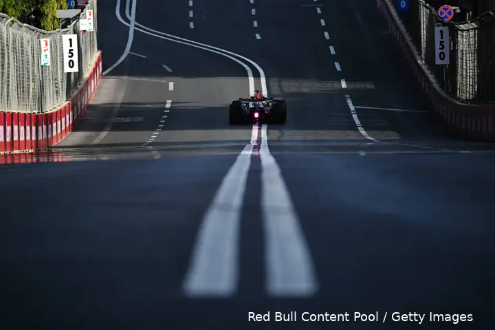 max-verstappen-red-bull-racing-rb22-baku-azerbeidzjan-191