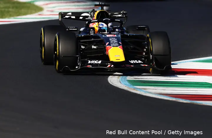 max-verstappen-red-bull-racing-rb22-monza-italië