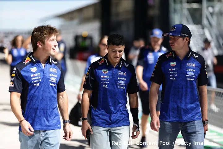 Verstappen-Red Bull-Madrid-vrijdag-Lawson-5-Hadjar