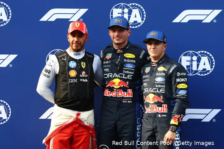 lewis-hamilton-max-verstappen-pole-red-bull-sepang-maleisie-bahrein