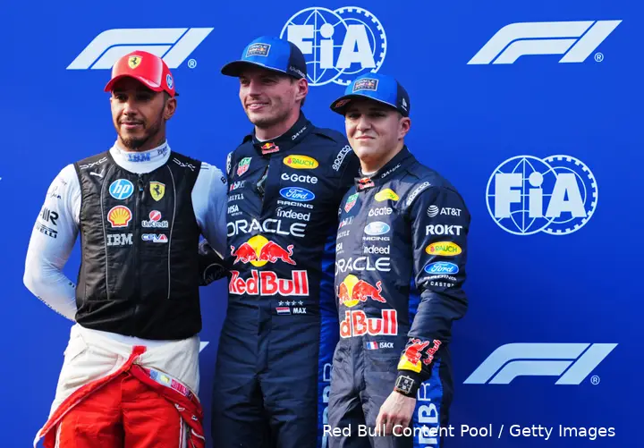 max-verstappen-pole-red-bull-sepang-maleisie-bahrein-lewis-hamilton