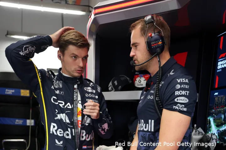 max-verstappen-racedag-singapore-2025-tom-hart
