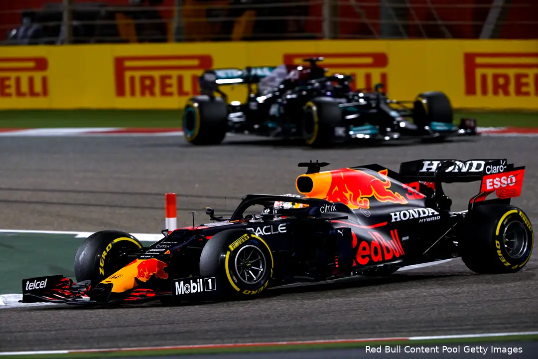 2021 was het eerste jaar waarin Red Bull met een completer pakket de strijd aanging met Mercedes. (Foto: Red Bull Content Pool/Getty Images)