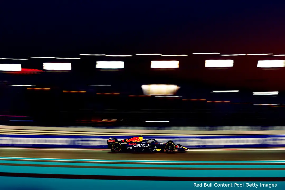 Max Verstappen topte de tweede vrije training van de Grand Prix van Abu Dhabi 2022