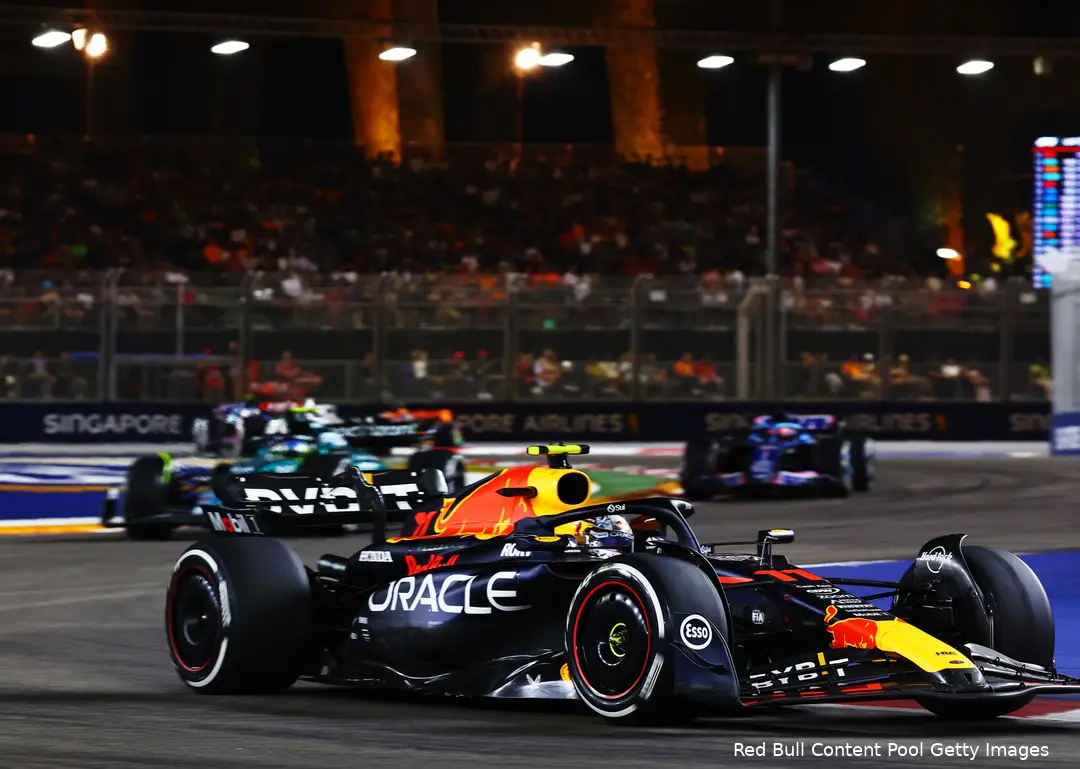 Pérez moest zijn hoofd boven water zien te houden in het middenveld. (Foto: Red Bull Content Pool/Getty Images)