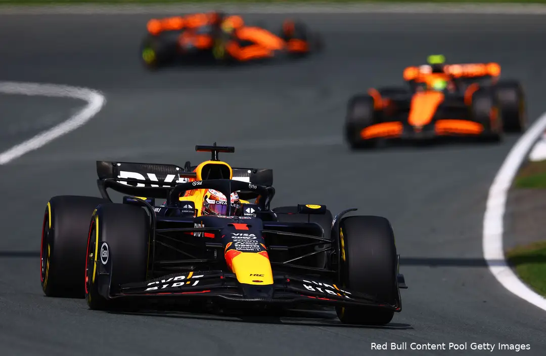 Verstappen hoopt Norris tot het einde van het seizoen achter zich te houden.