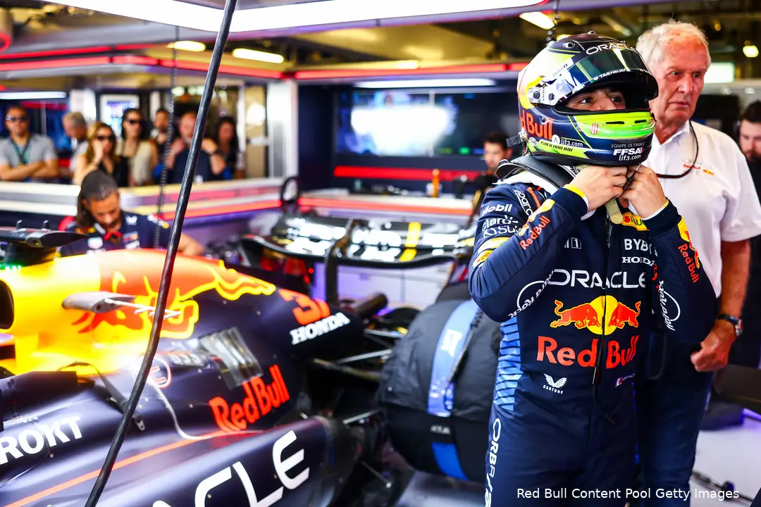 <i>Hadjar met een testsessie in de Red Bull.</i>