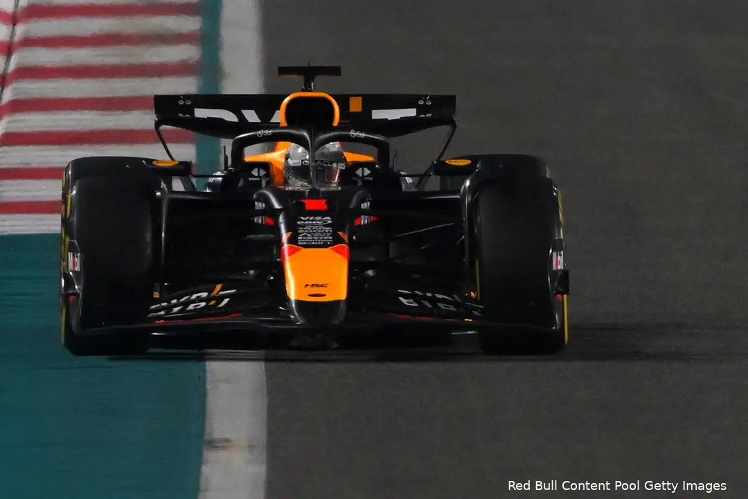 <i>Verstappen hoopt in 2025 op een voorspelbaardere auto.</i>