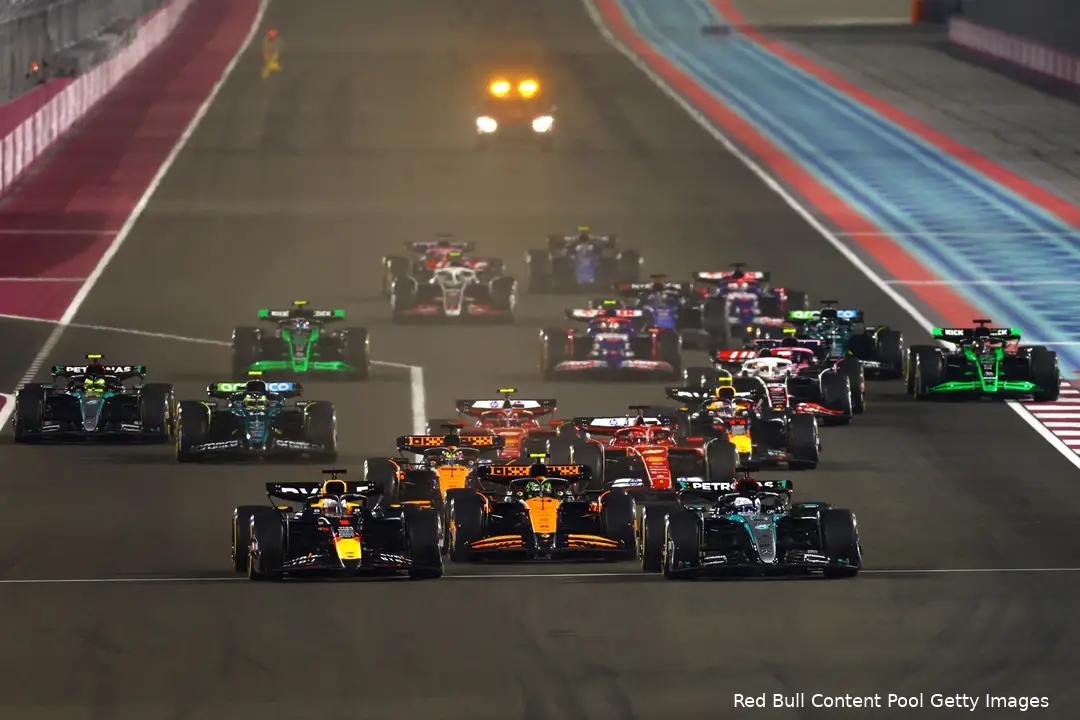 max verstappen lando norris qatar rb20 12 start 34