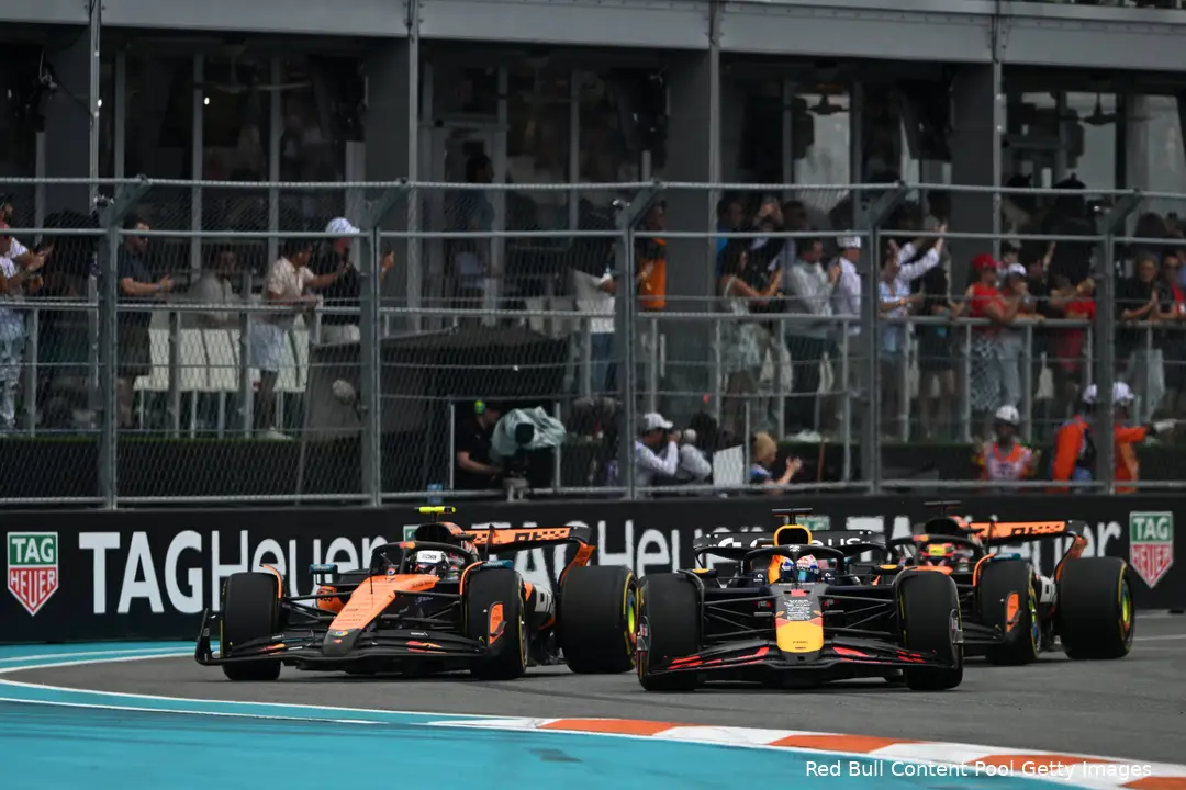 red bull racing max verstappen mclaren lando norris gp miami 2025 zondag 3