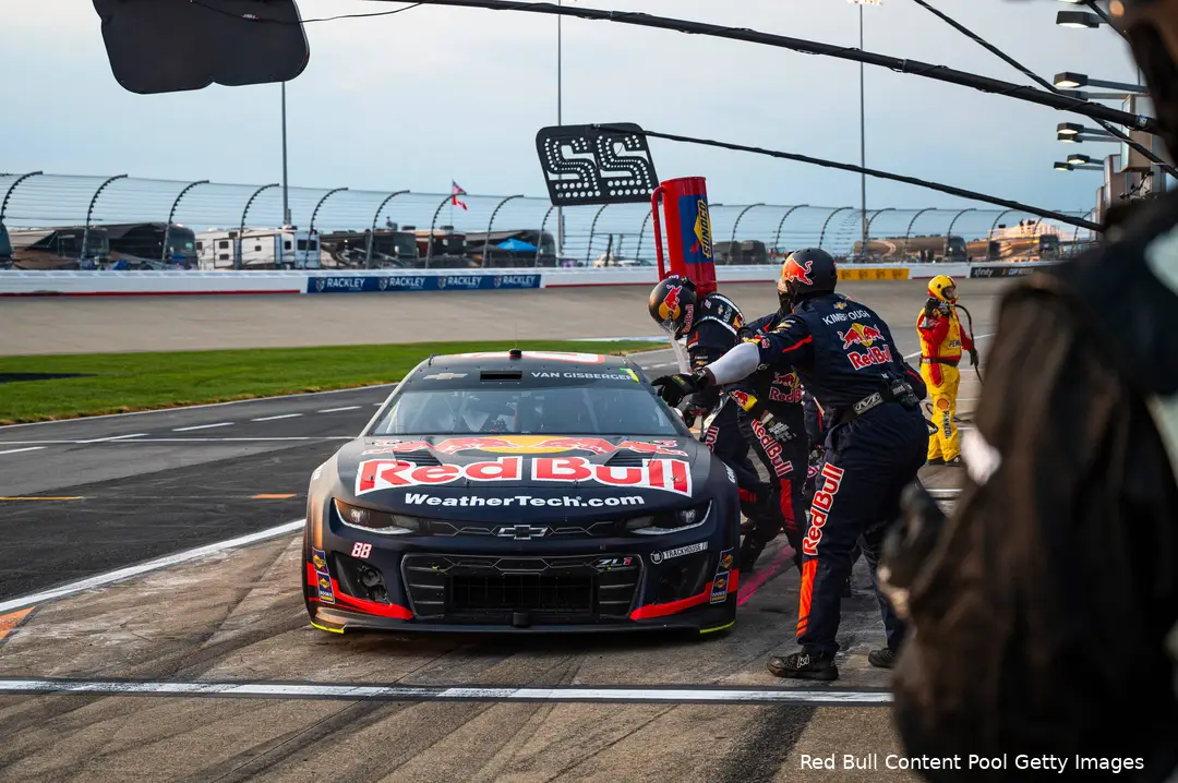 Van Gisbergen in zijn NASCAR-auto.