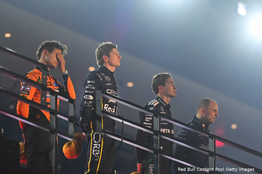gianpiero-lambiase-red-bull-racing-gp-las-vegas-2025-zondag-max-verstappen-mercedes-george-russell-lando-norris-mclaren-3