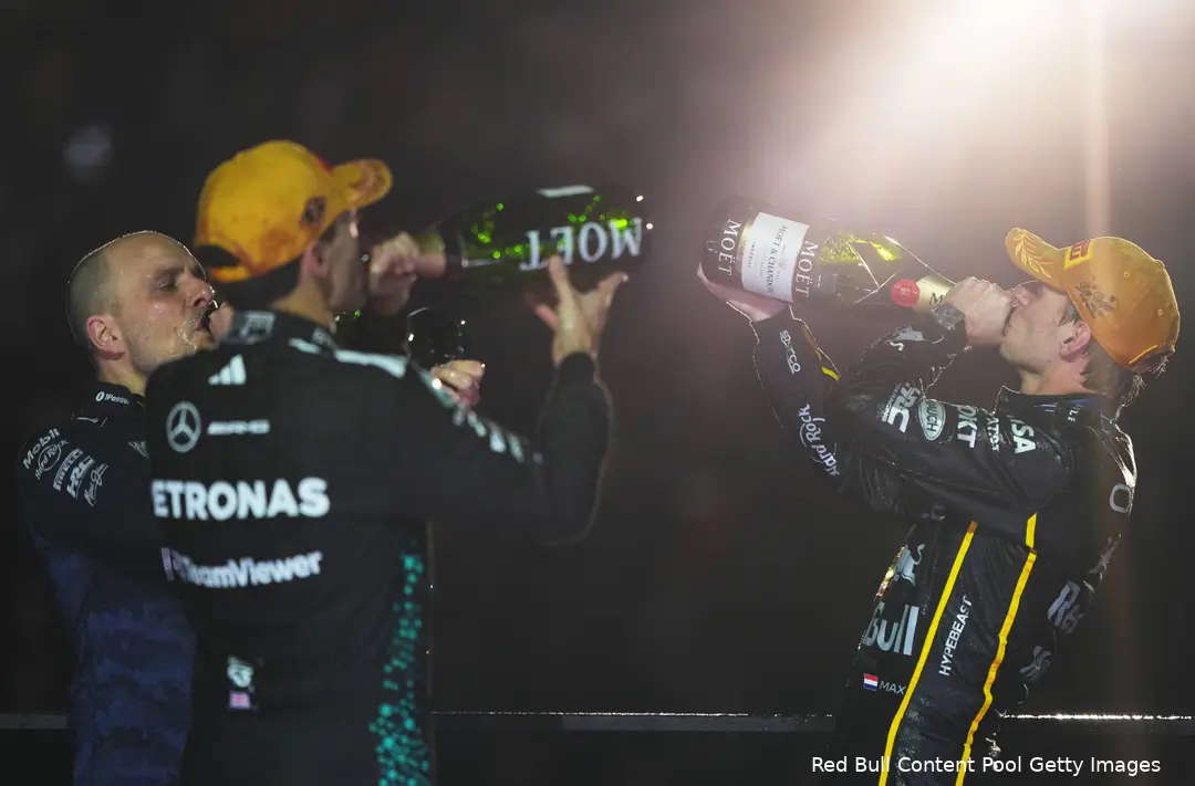 max-verstappen-red-bull-racing-gp-las-vegas-2025-zondag-george-russell-mercedes-gianpiero-lambiase