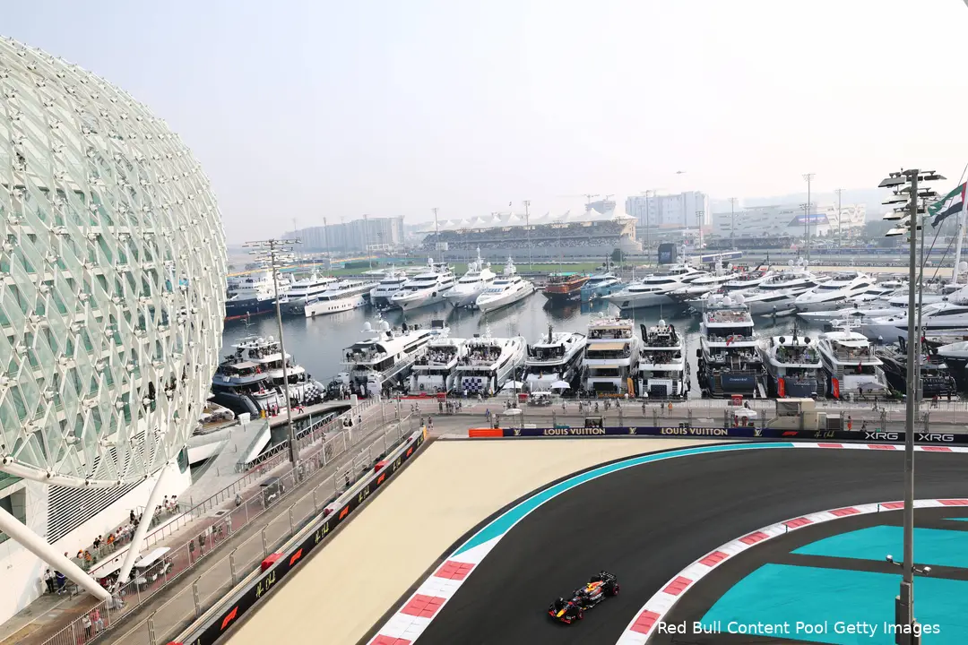yuki-tsunoda-red-bull-racing-2025-gp-abu-dhabi-zaterdag-11