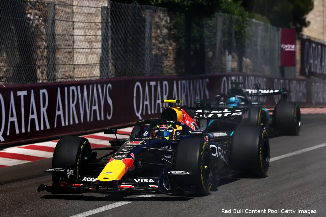 george-russell-mercedes-isack-hadjar-rb22-red-bull-racing-2026-monaco-zondag-grand-prix