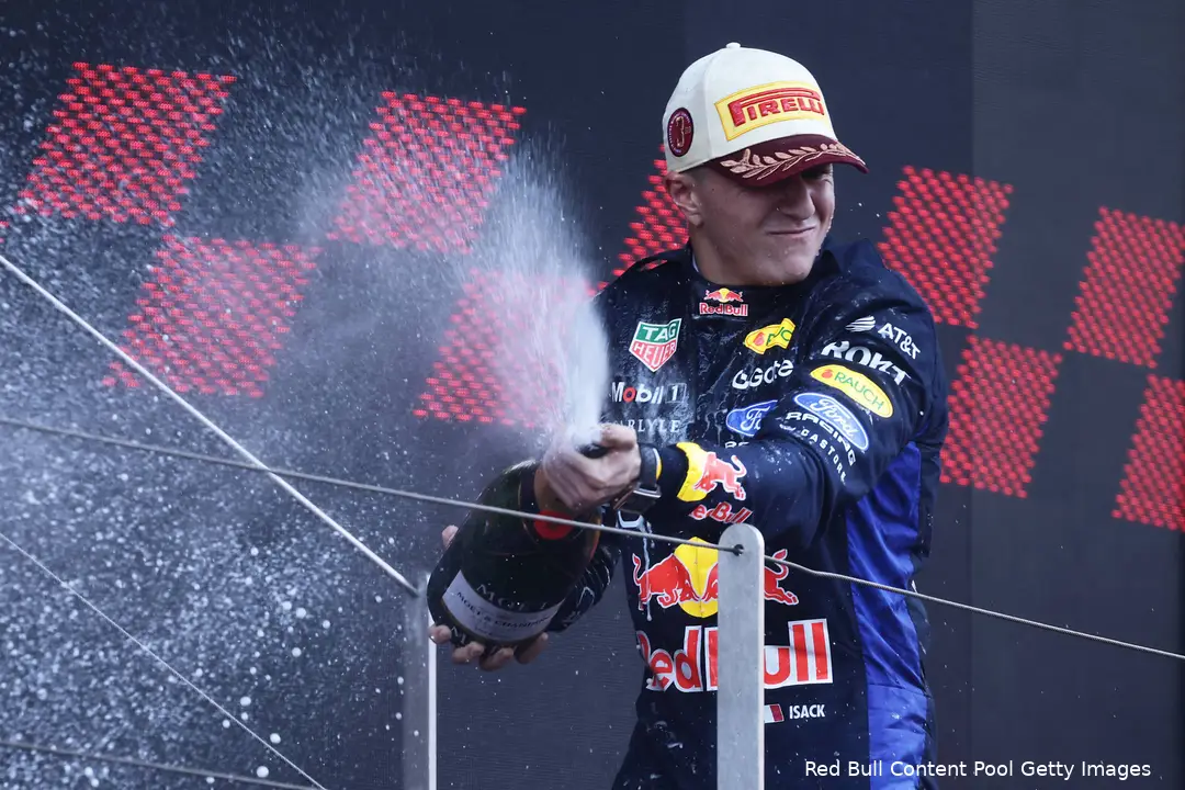 isack-hadjar-podium-red-bull-racing-2026-monaco-zondag-grand-prix