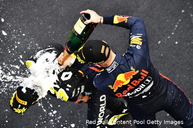 Verstappen ricciardo eifel