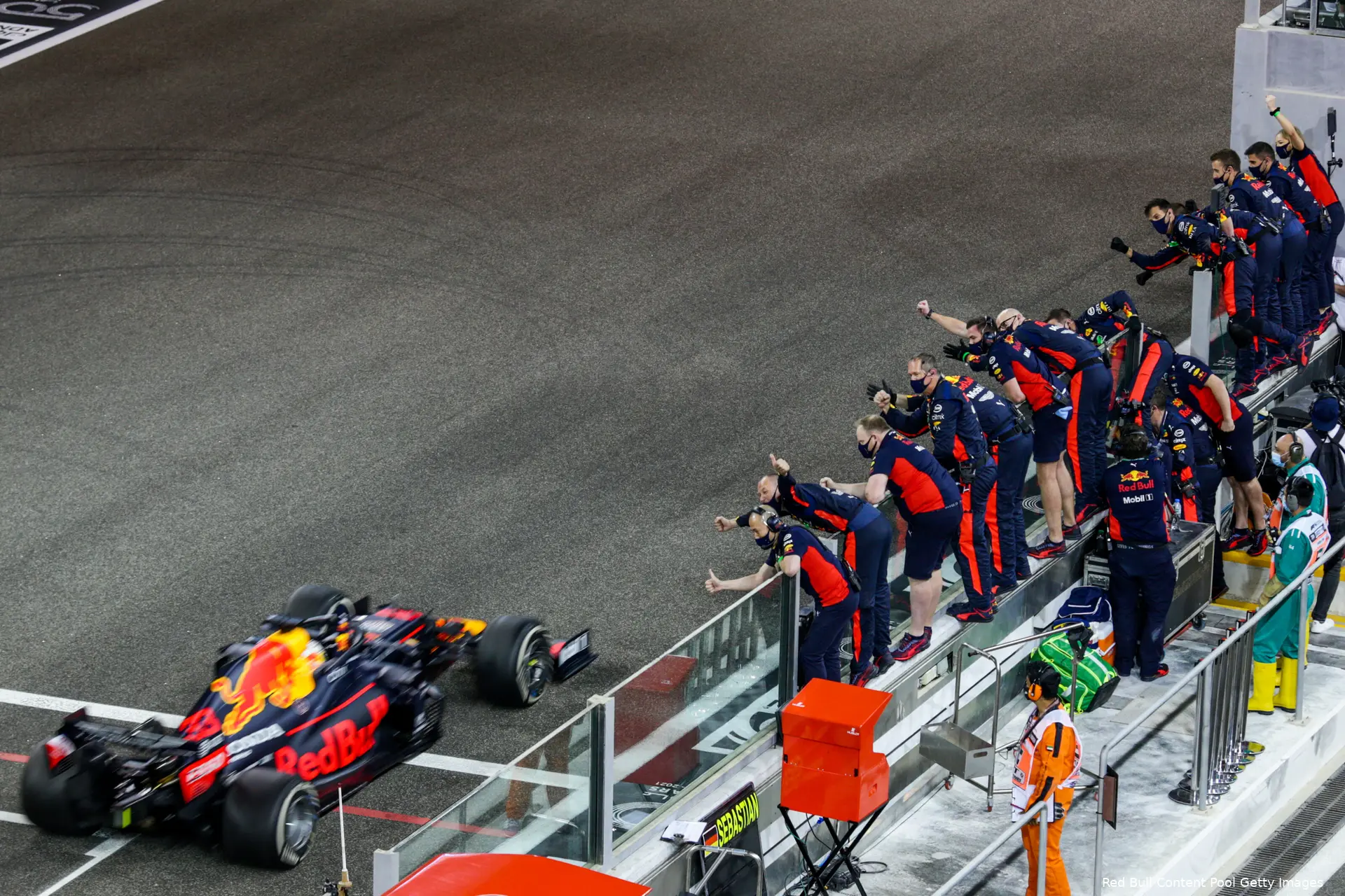 Red Bull Racing Abu Dhabi Verstappen