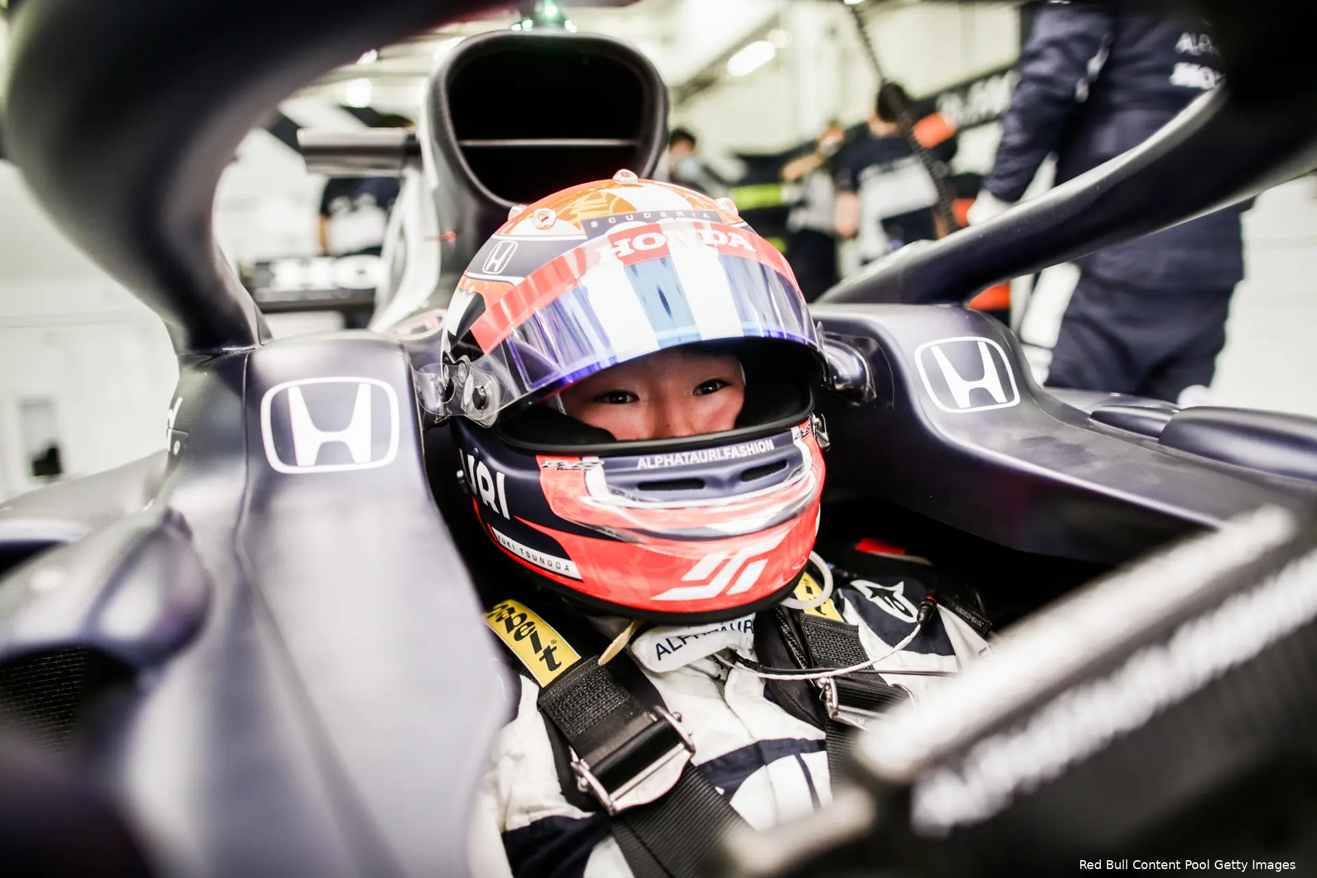 Yuki Tsunoda AlphaTauri Bahrein