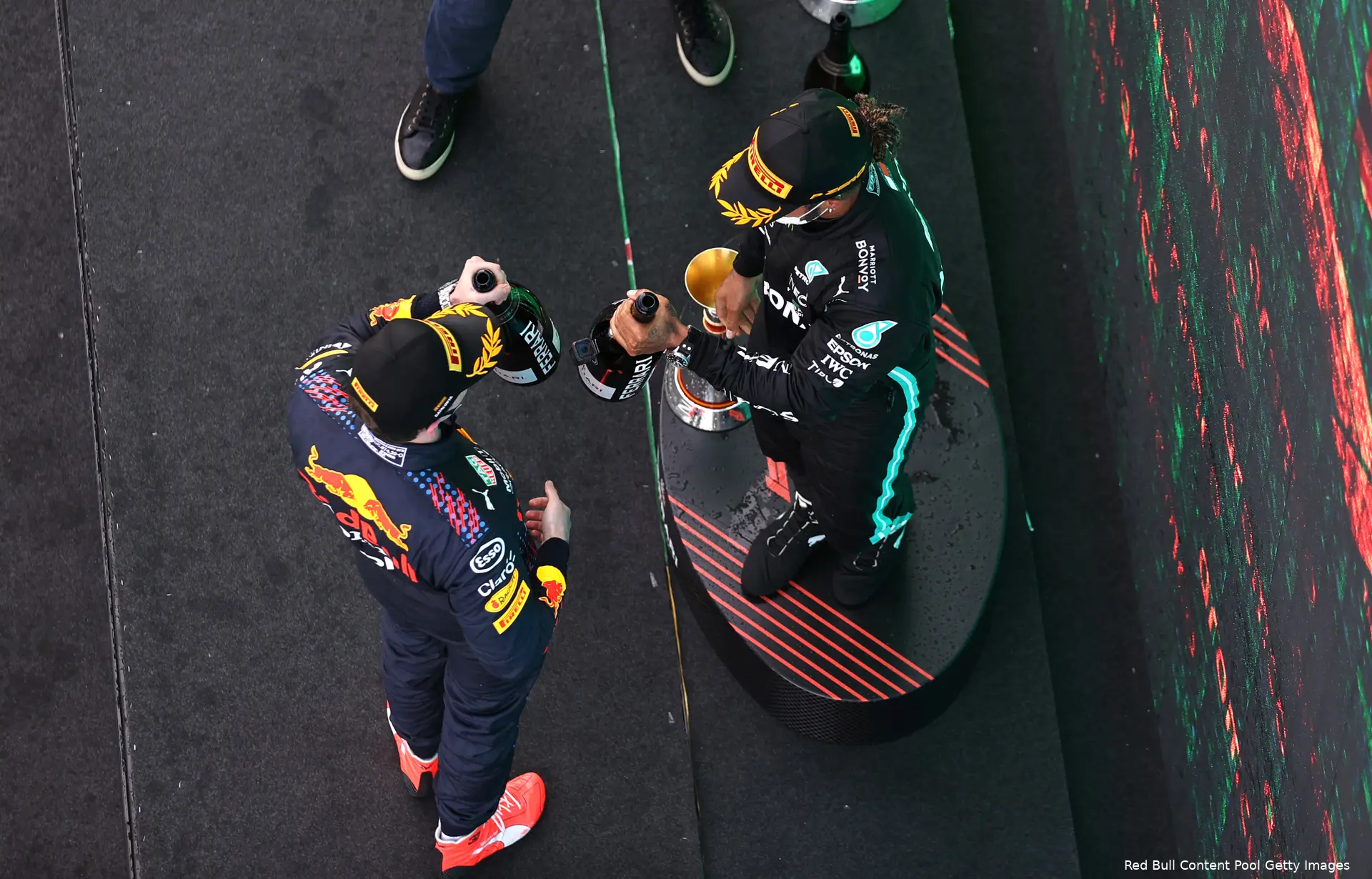 Max Verstappen Lewis Hamilton boven