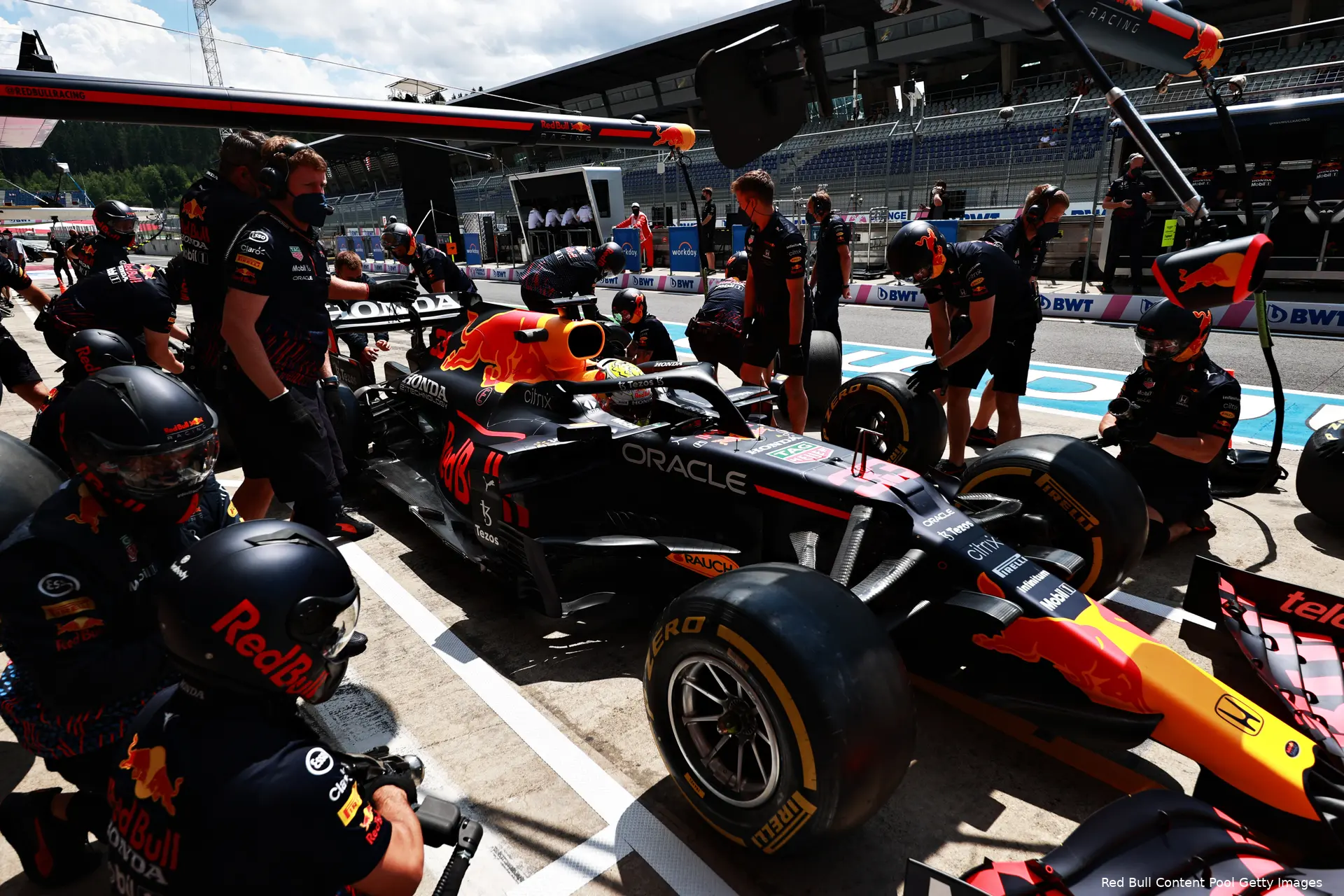 Max Verstappen RB16B Red Bull Stiermarken