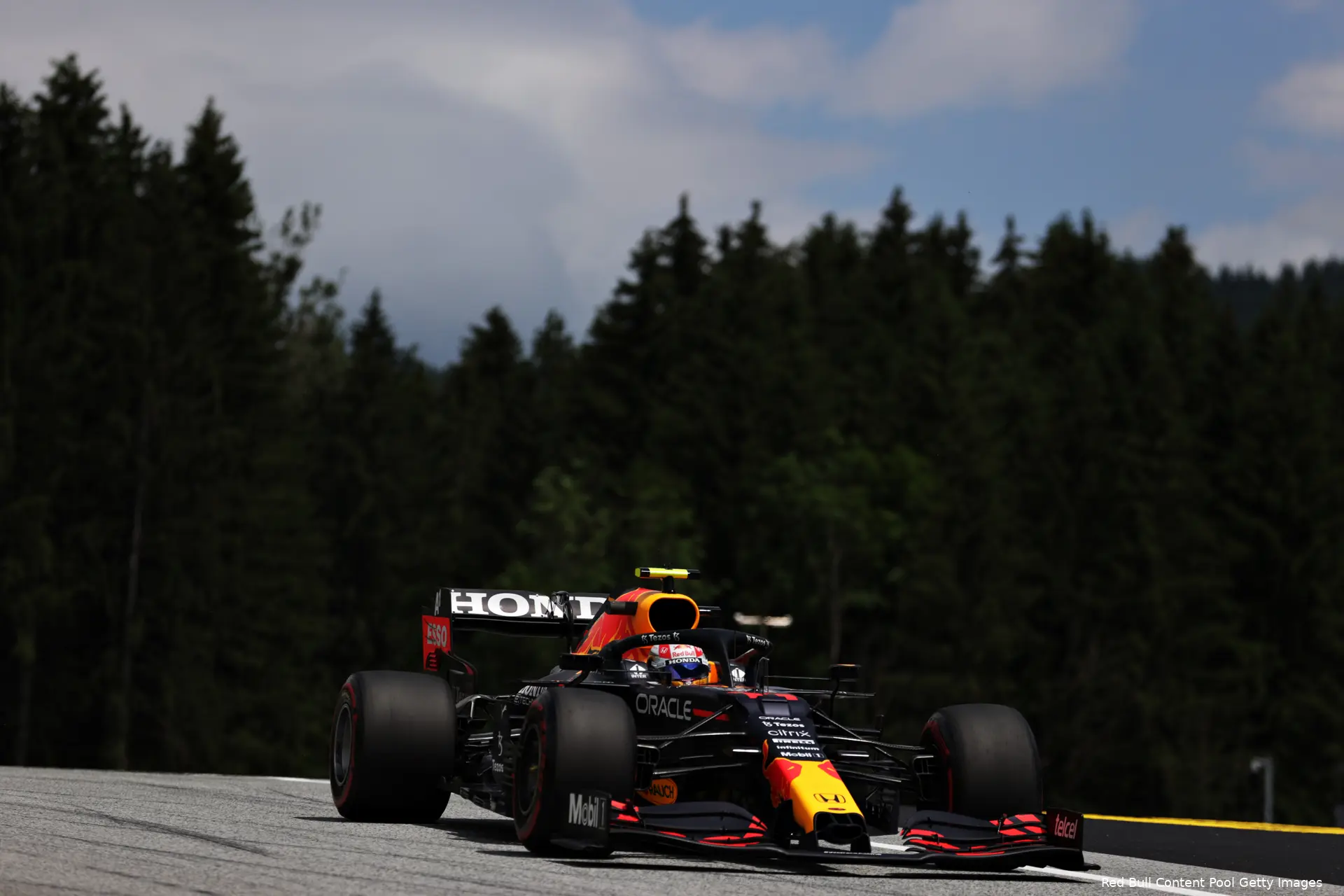 Sergio Pérez RB16B Red Bull Stiermarken