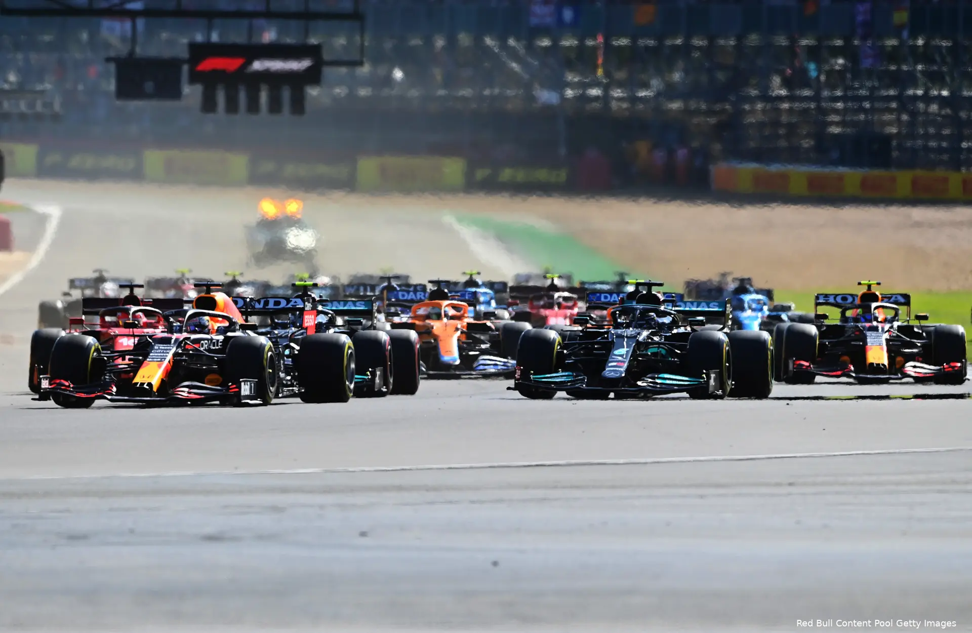 Max Verstappen RB16B Red Bull Silverstone sprintrace racestart