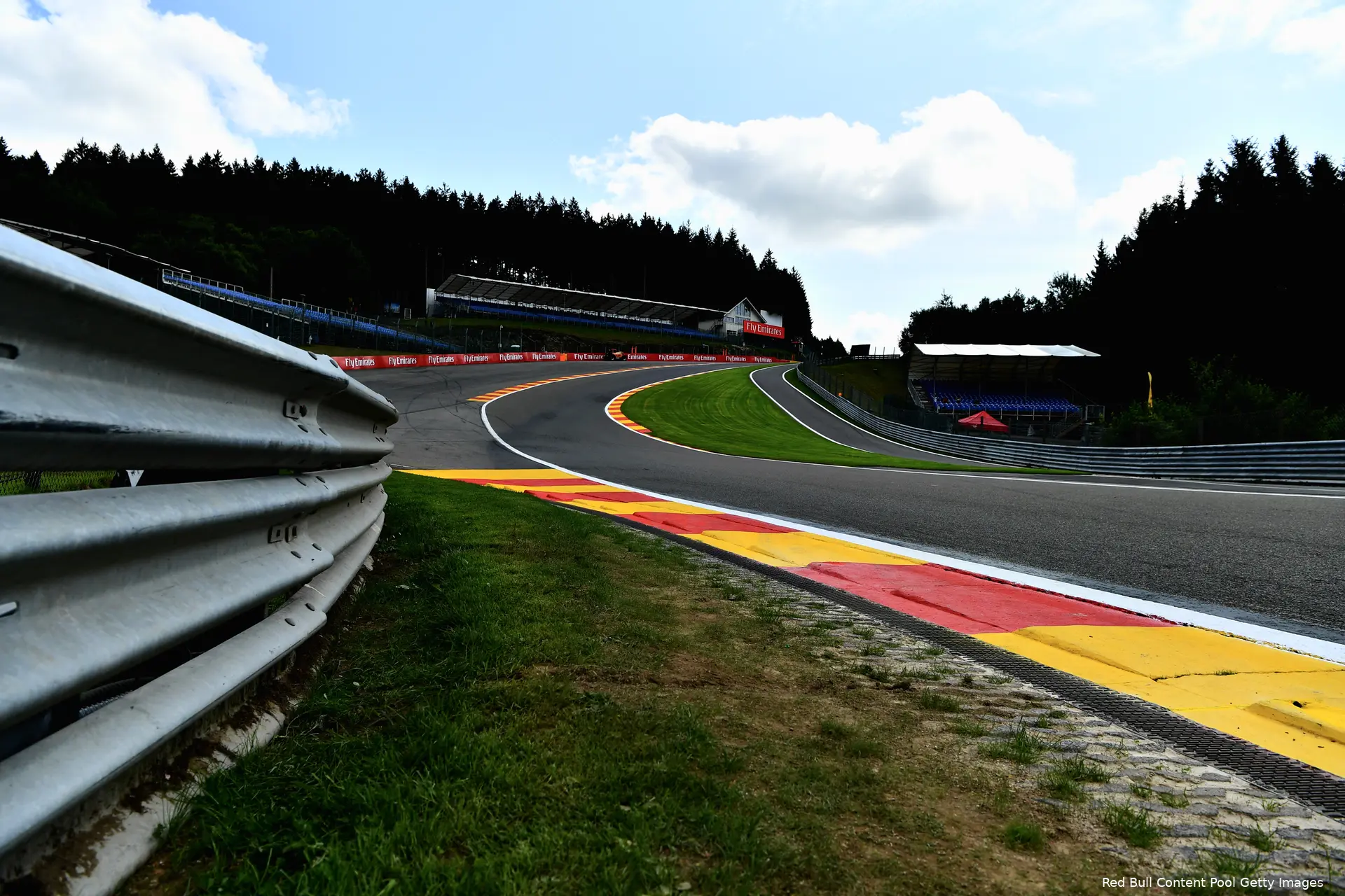 eau rouge spa belgie red bull