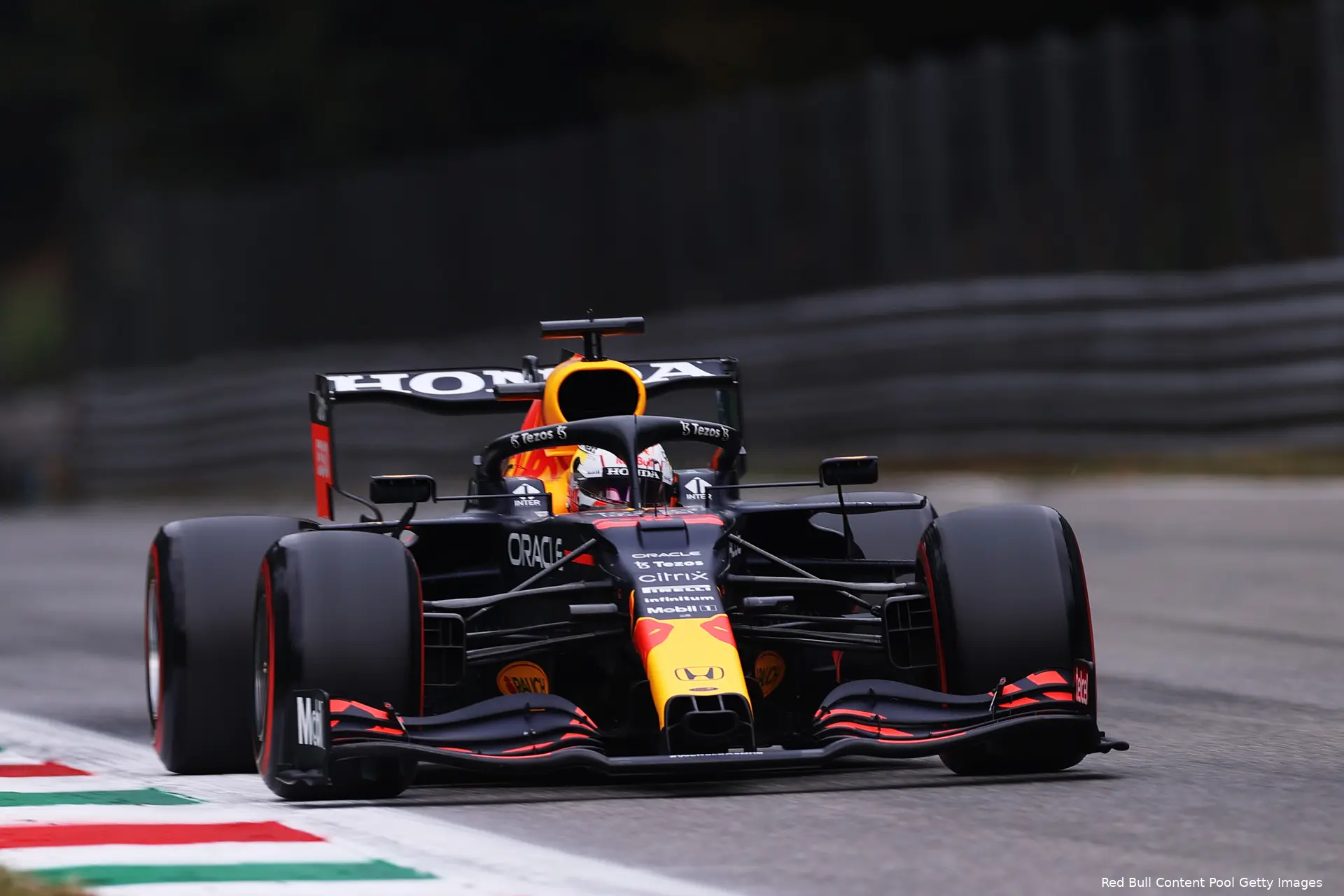 max verstappen rb16b monza italie