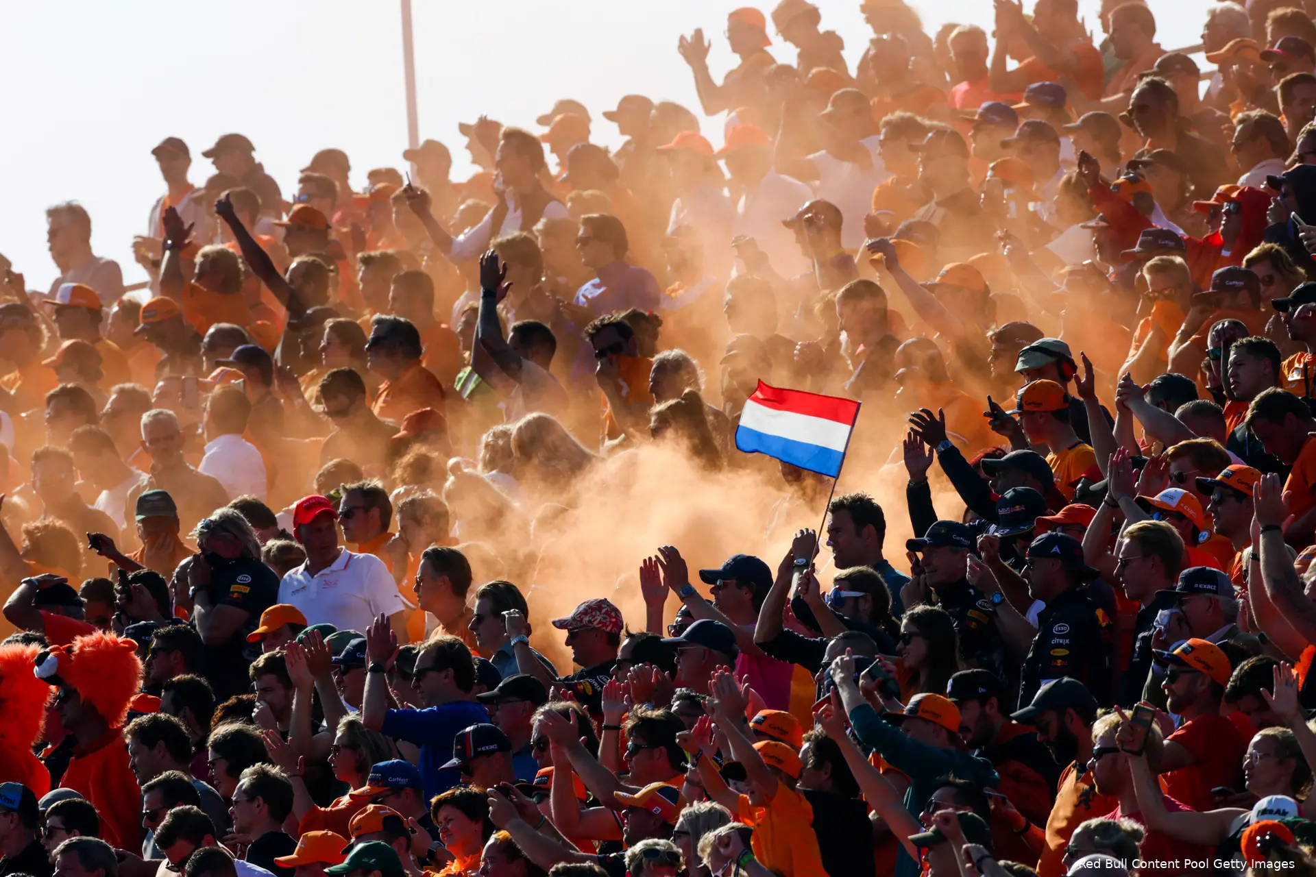 max verstappen zandvoort dutch gp red bull fans tribune oranje