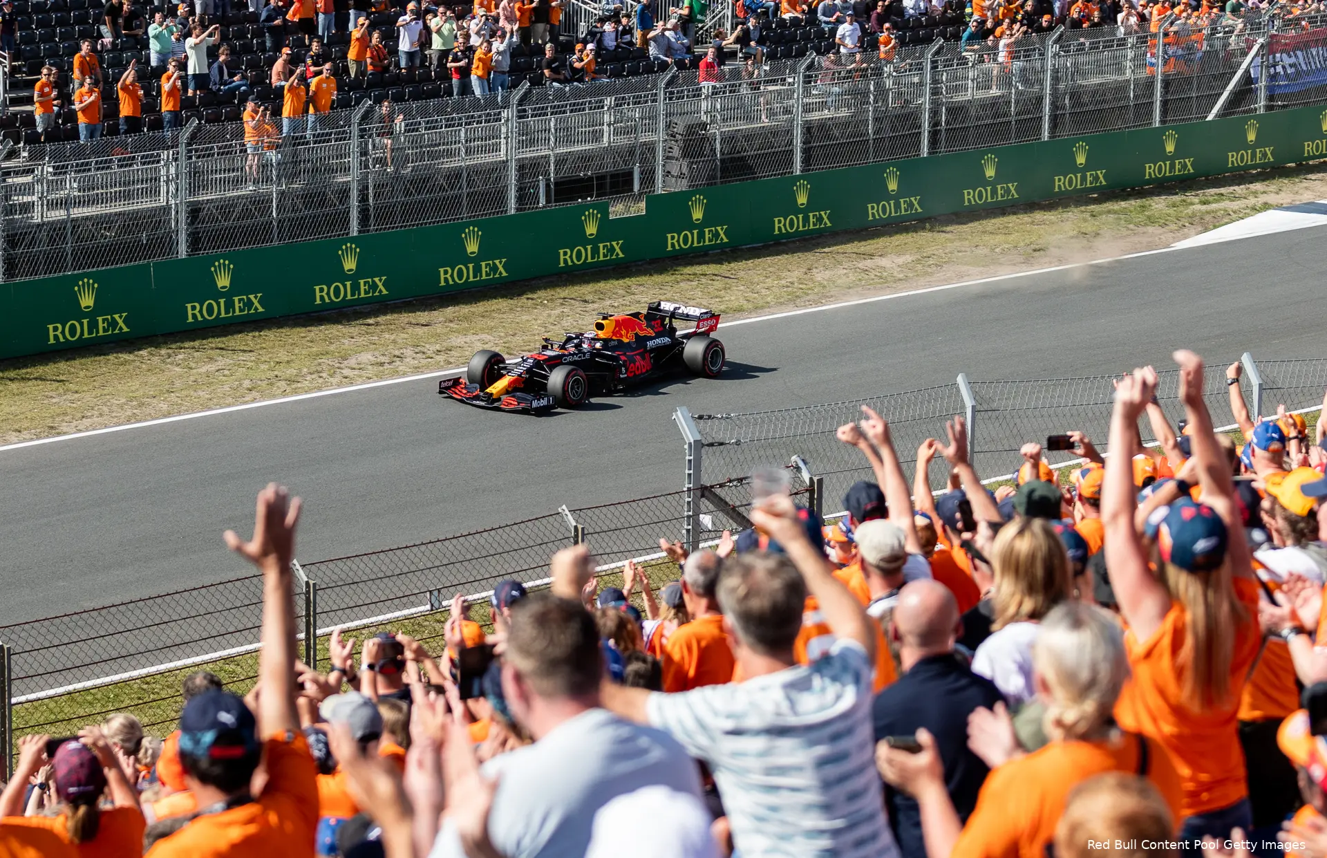 max verstappen zandvoort dutch gp red bull fans tribune oranje