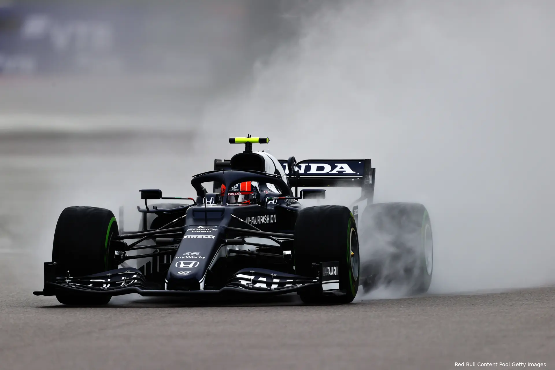 Pierre Gasly regen AlphaTauri