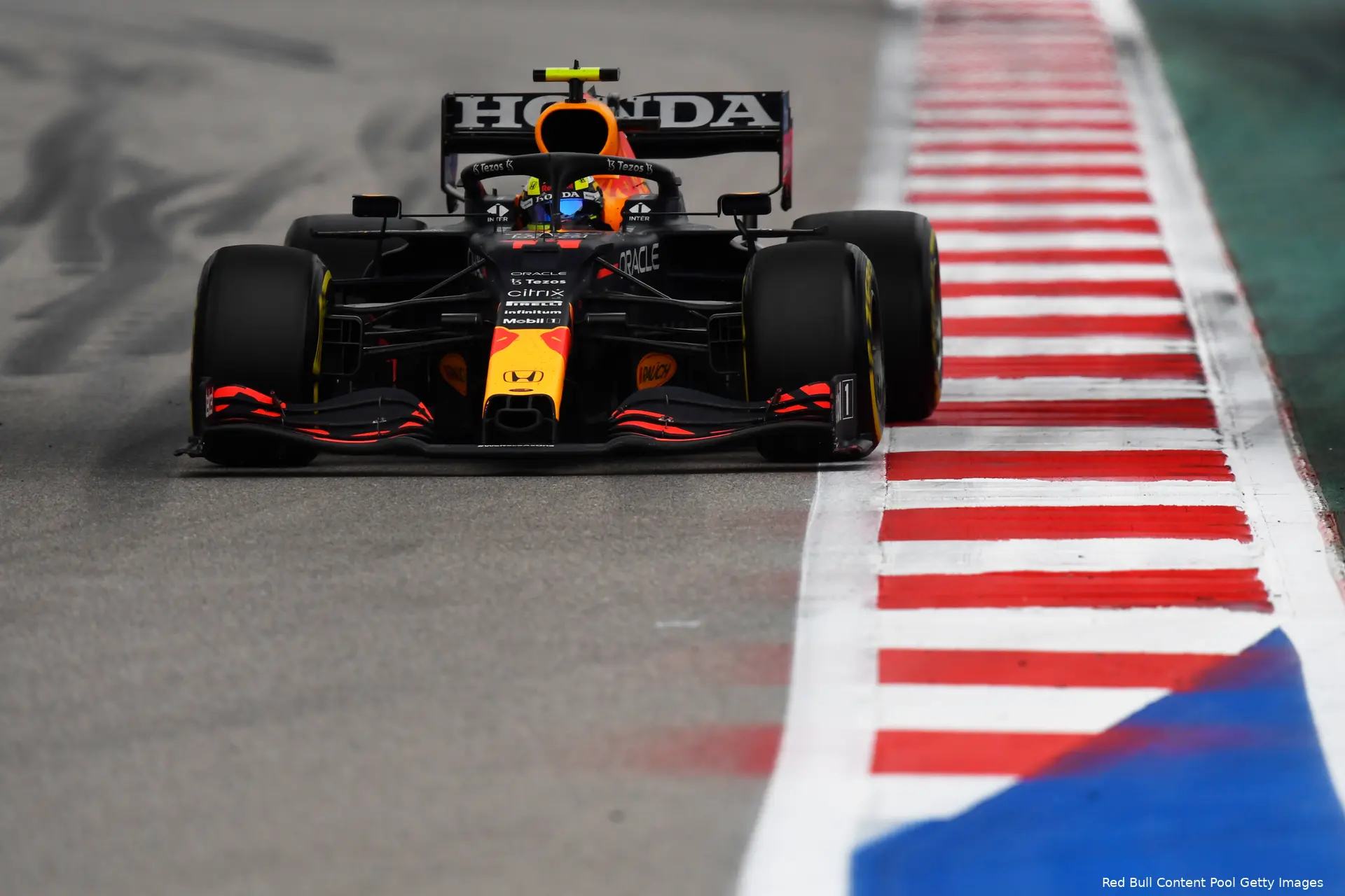 Sergio Pérez RB16B Red Bull Rusland