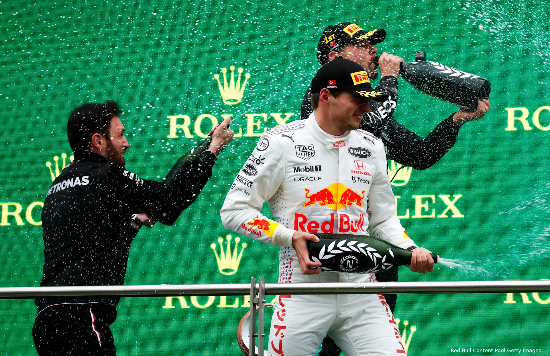 Max Verstappen turkije champagne