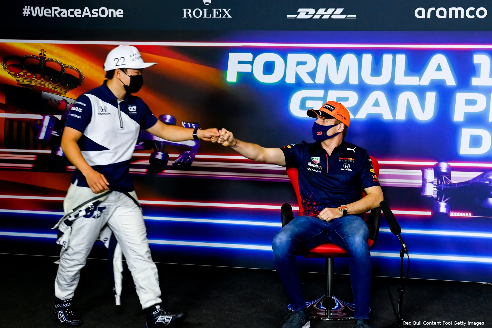 Yuki Tsunoda Max Verstappen