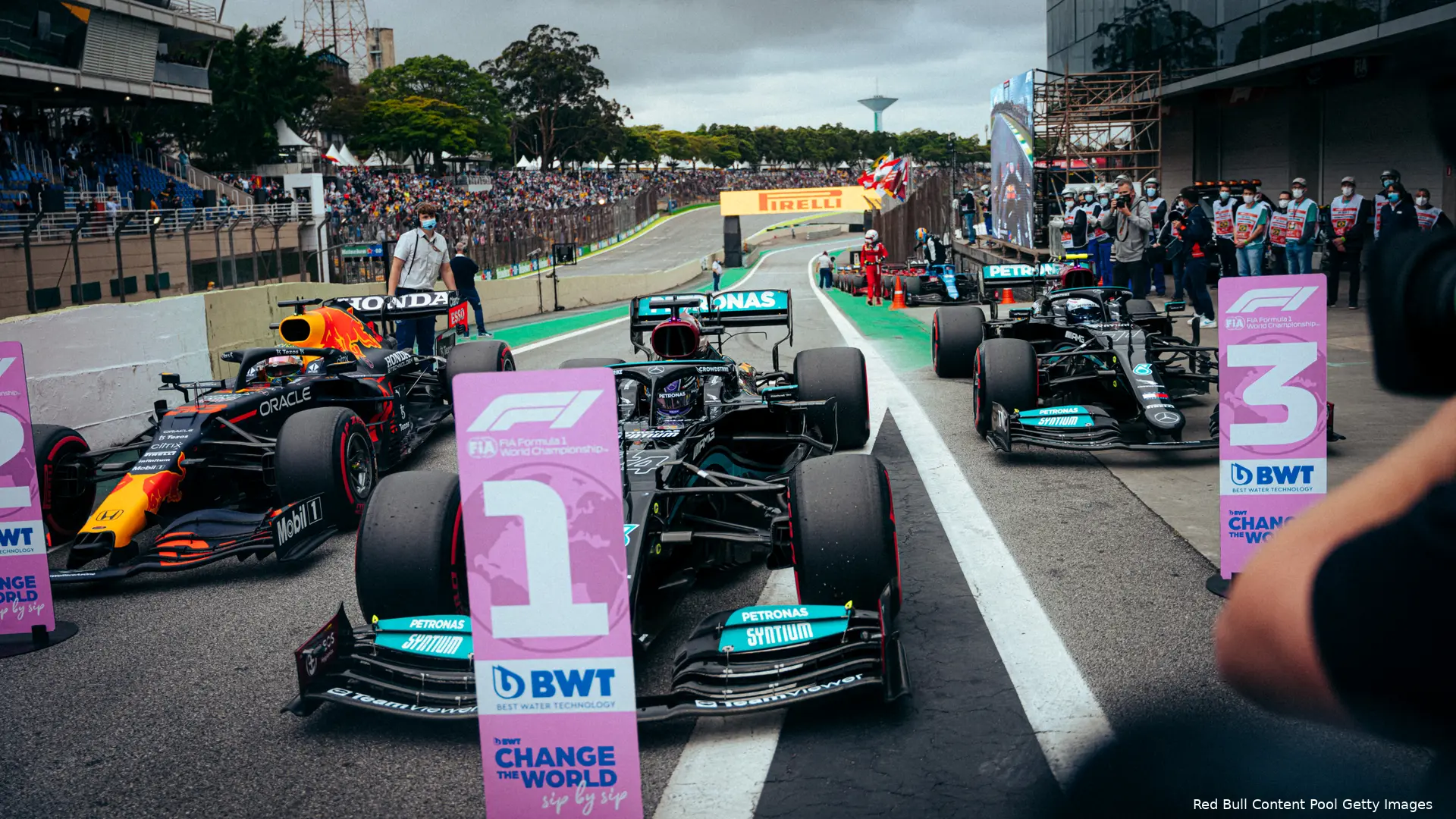 Lewis Hamilton Max verstappen parc ferme