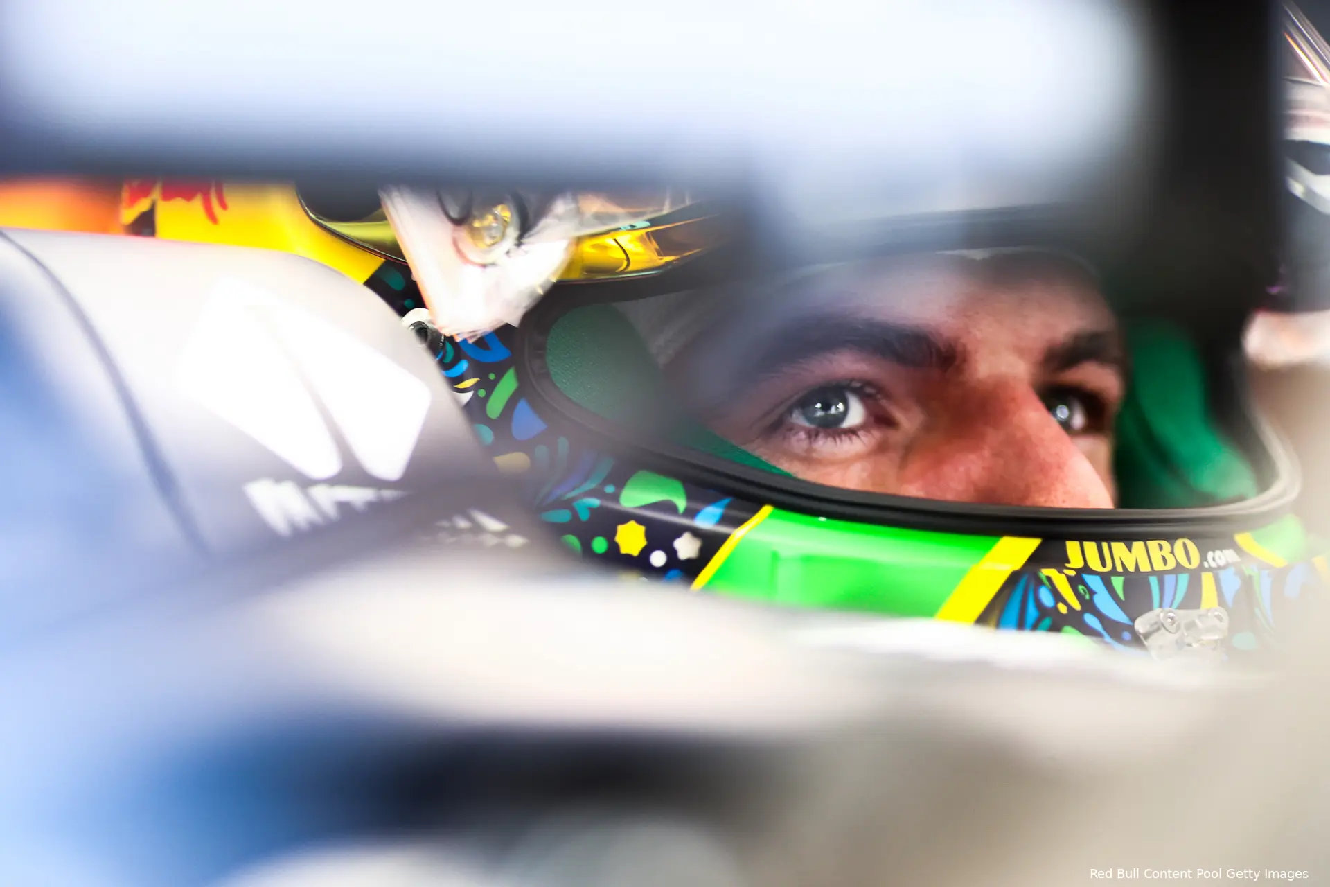 Verstappen in auto Brazilië