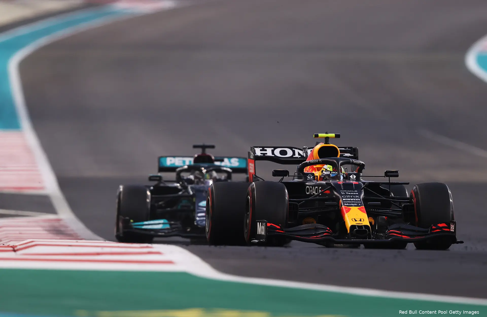 sergio pérez lewis hamilton abu dhabi