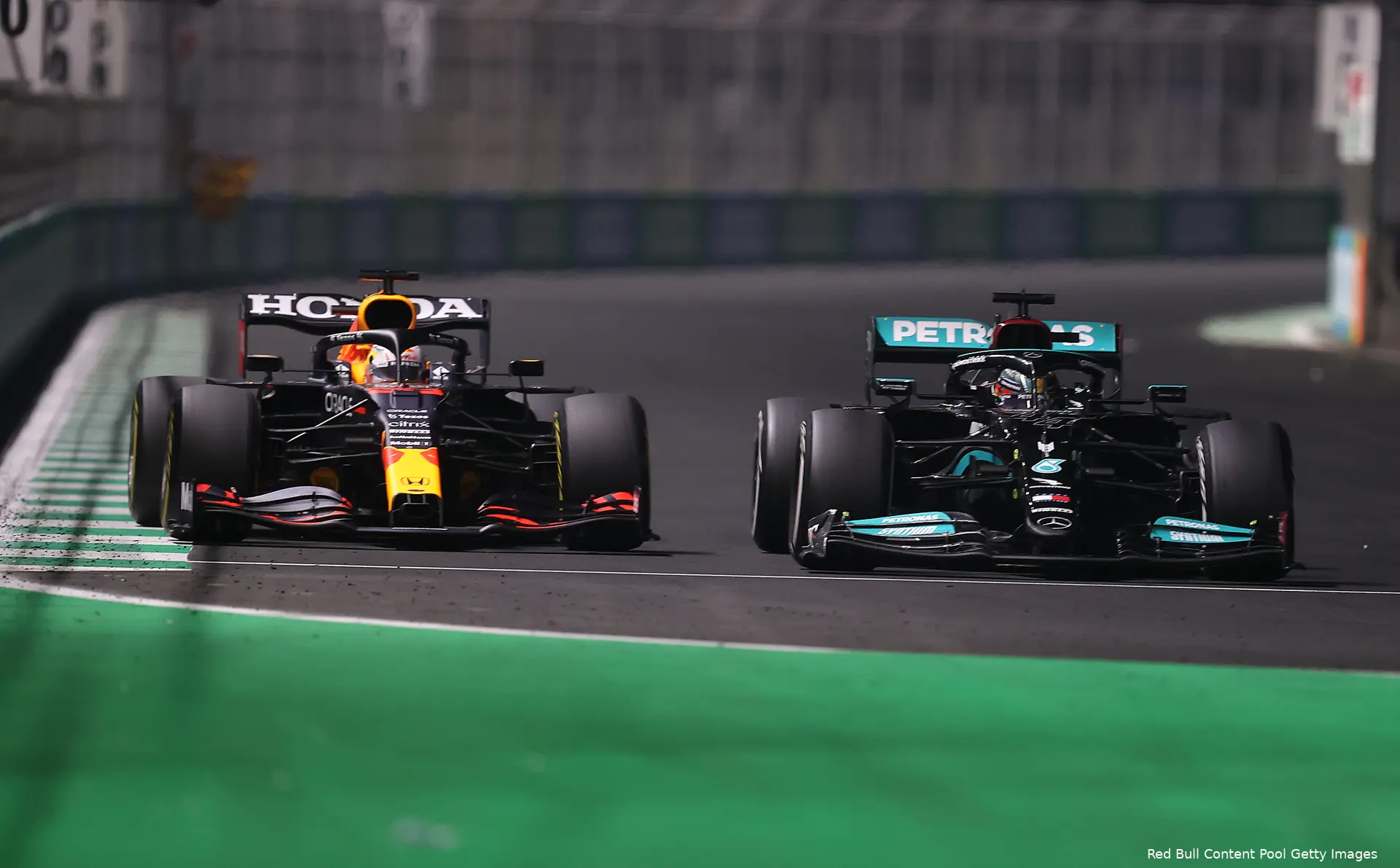 verstappen hamilton max lewis saoedi arabie mercedes red bull