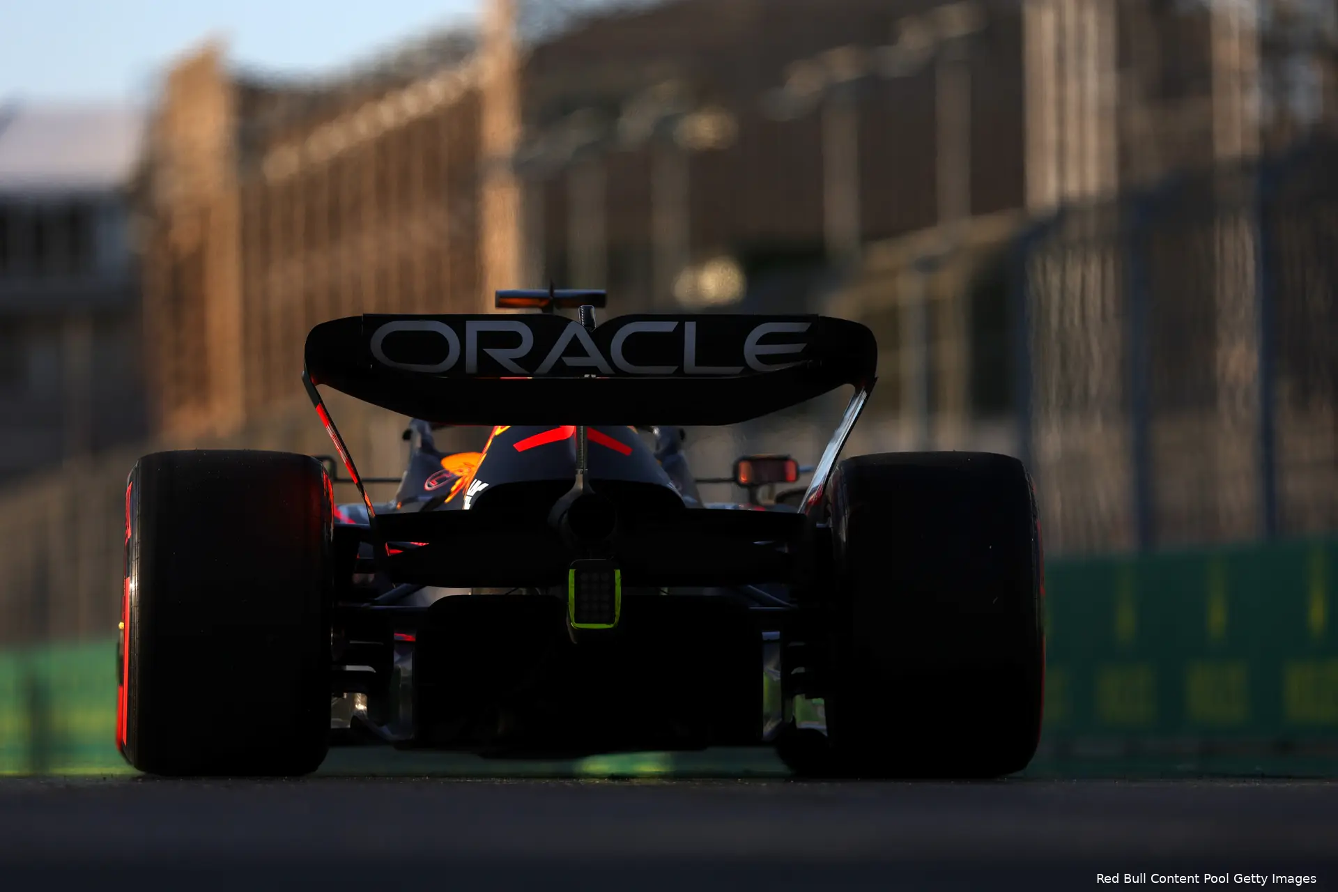 Red Bull Racing achtervleugel RB18