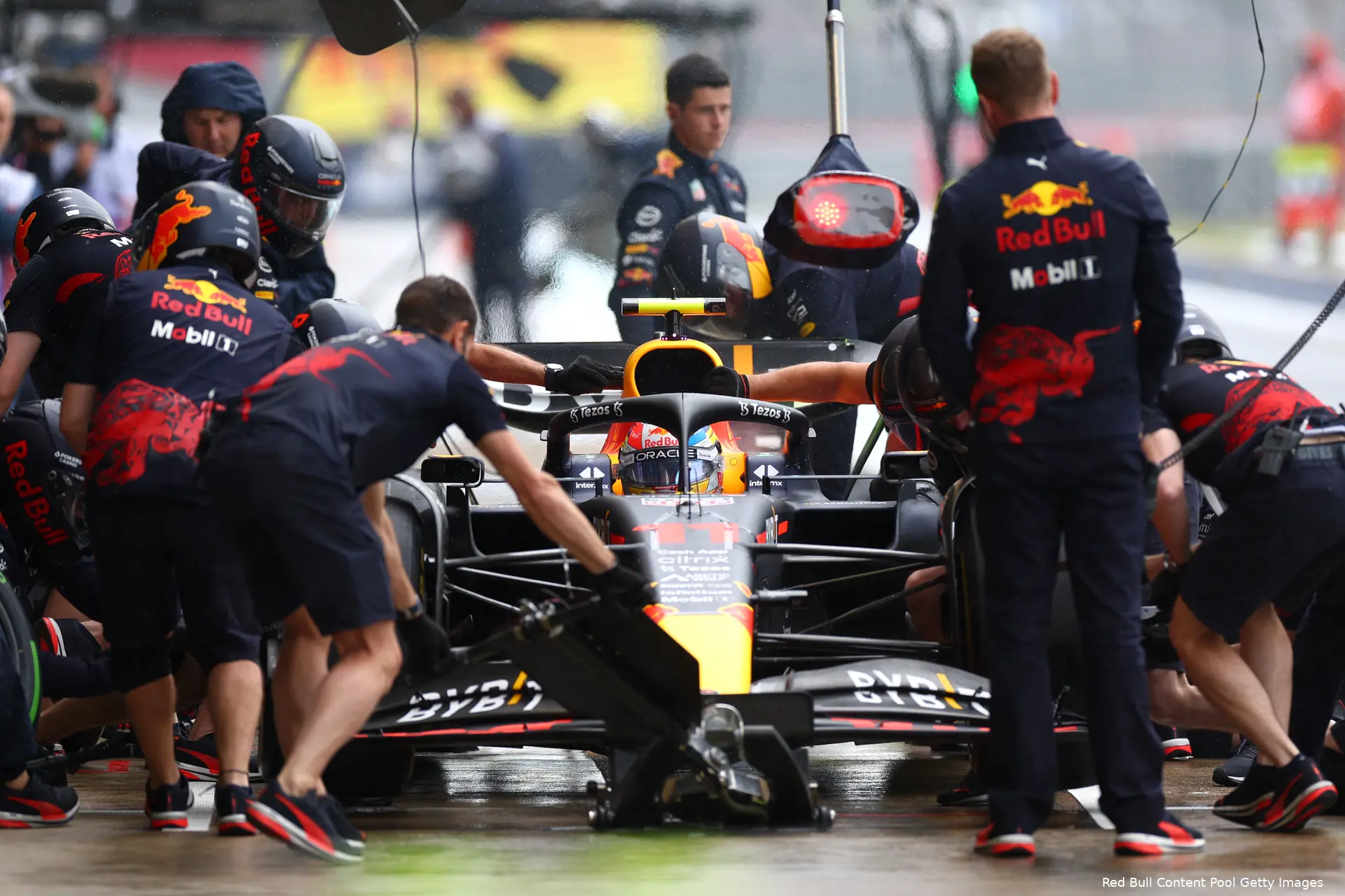 Red Bull pitstraat Silverstone
