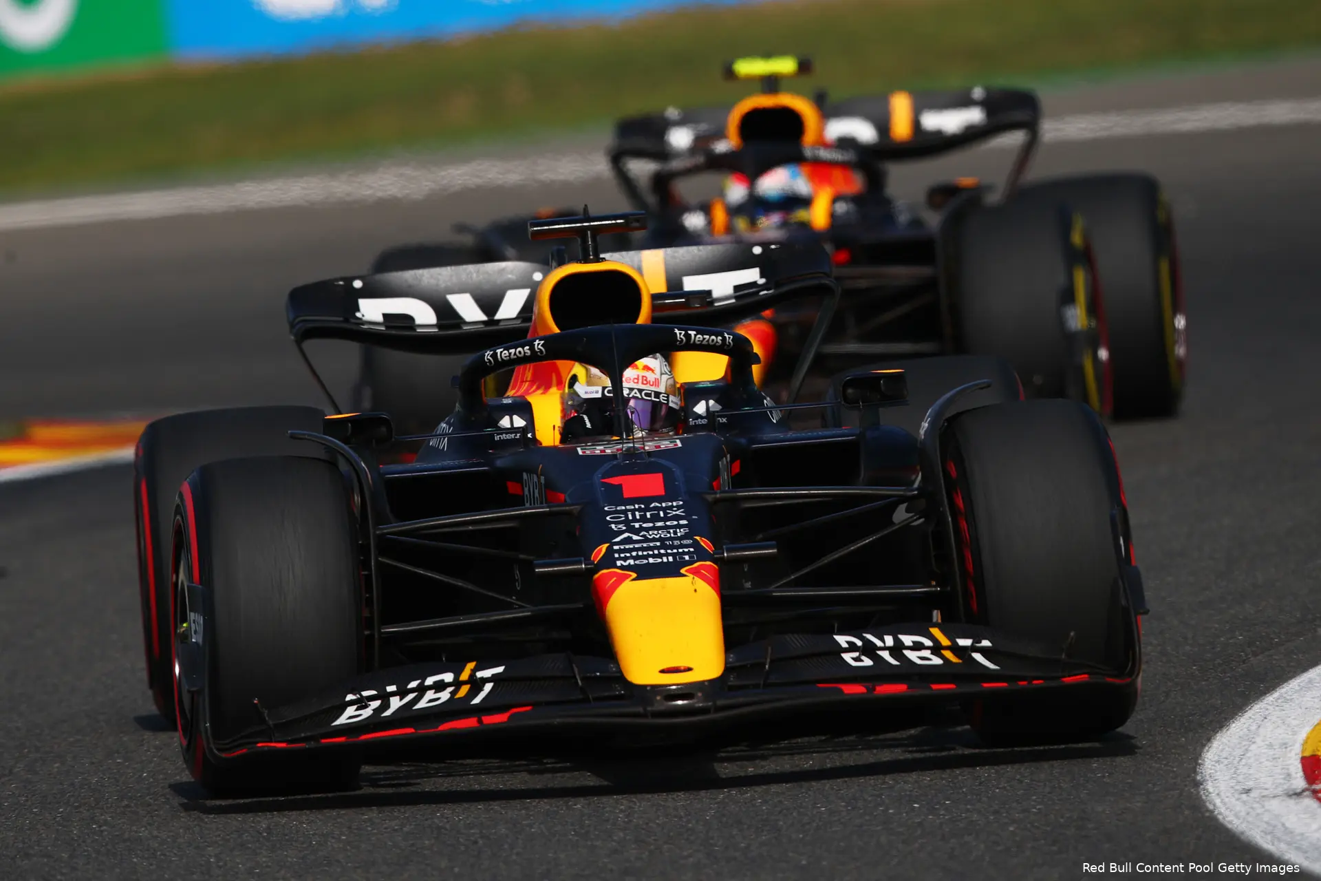 Max Verstappen Sergio Pérez RB18 Red Bull Racing F1 GP België 2022