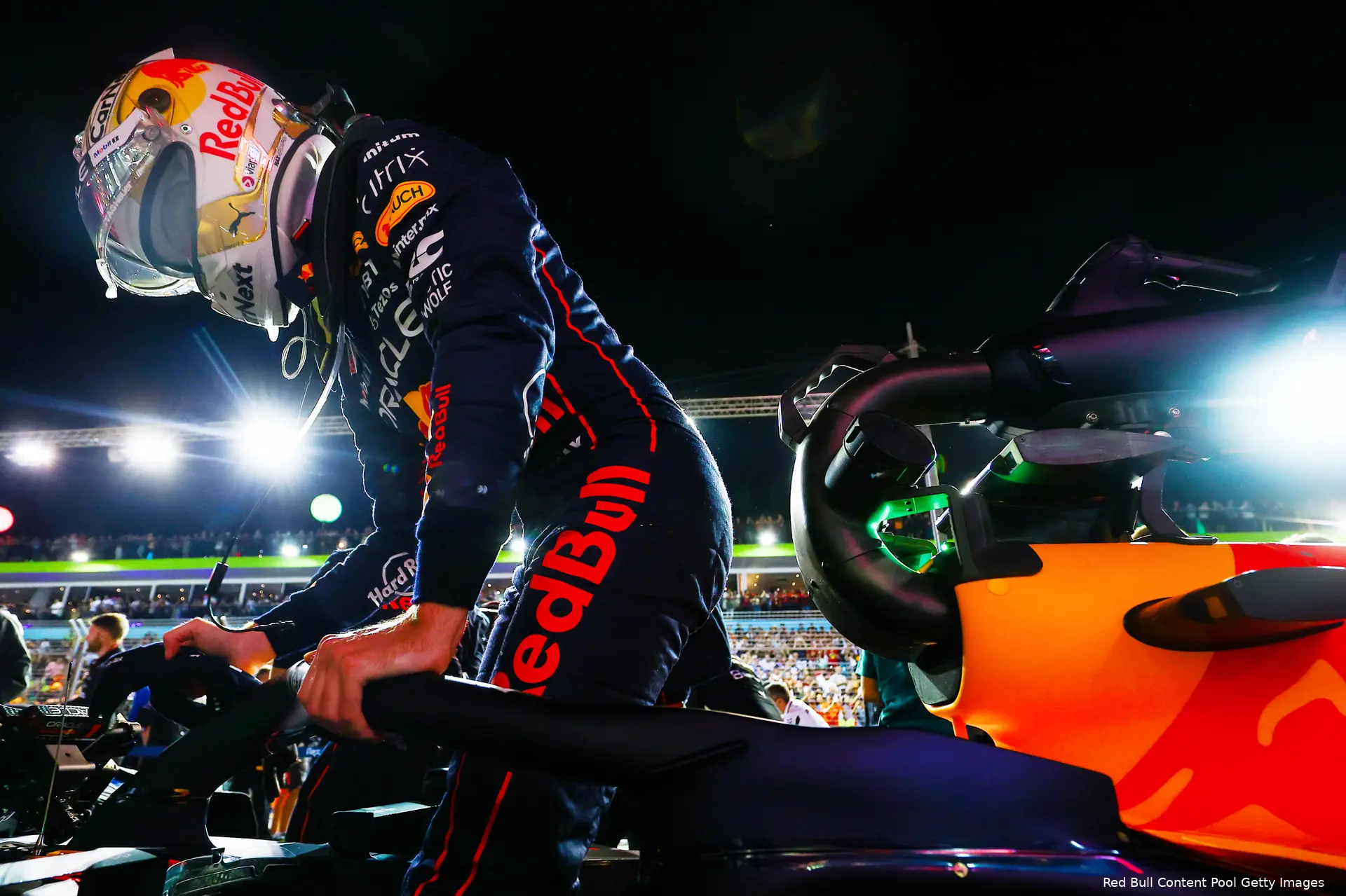 Max Verstappen RB18 Red Bull Racing F1 GP Singapore 2022